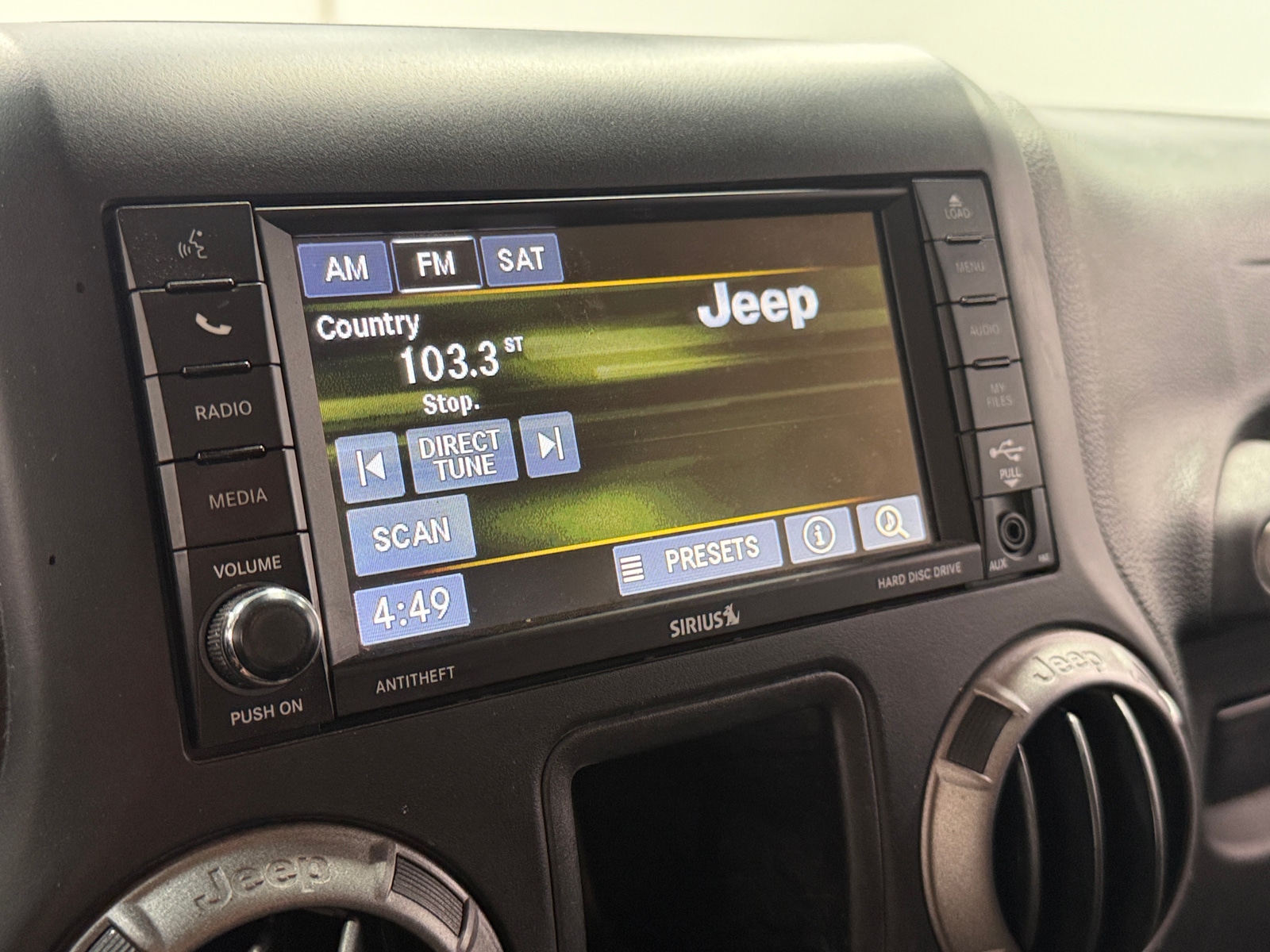 Thumbnail: 2017 Jeep Wrangler - 4