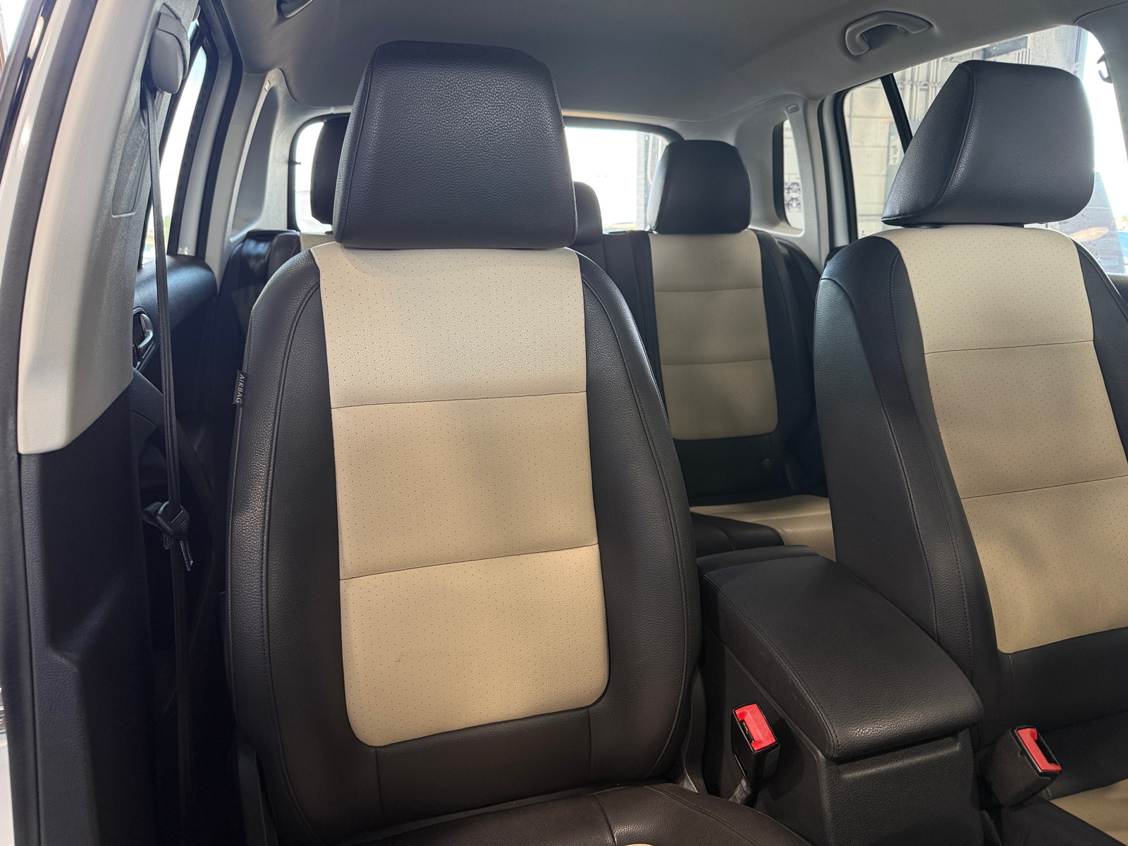 Thumbnail: 2017 Volkswagen Tiguan - 2