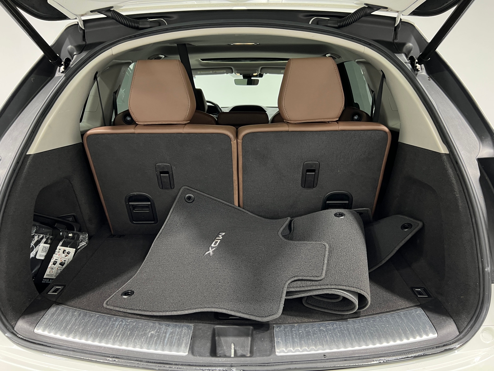 Thumbnail: 2017 Acura MDX - 6