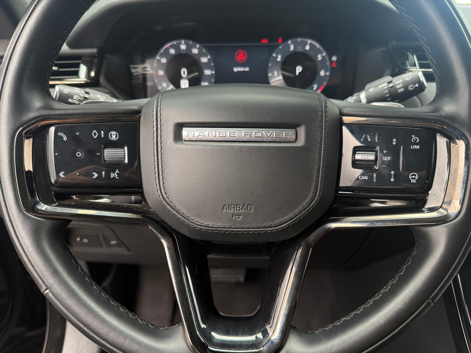 Thumbnail: 2025 Land Rover Range Rover Velar - 4