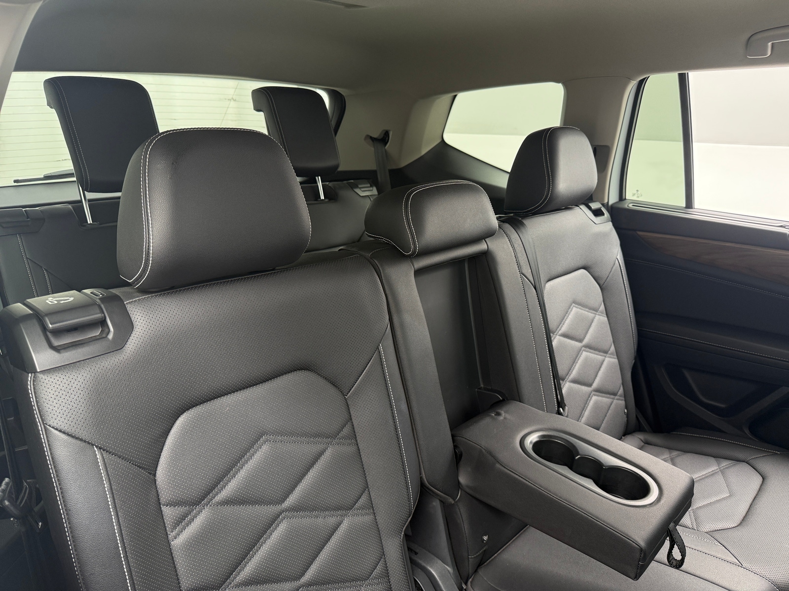 Thumbnail: 2026 Volkswagen Atlas - 6