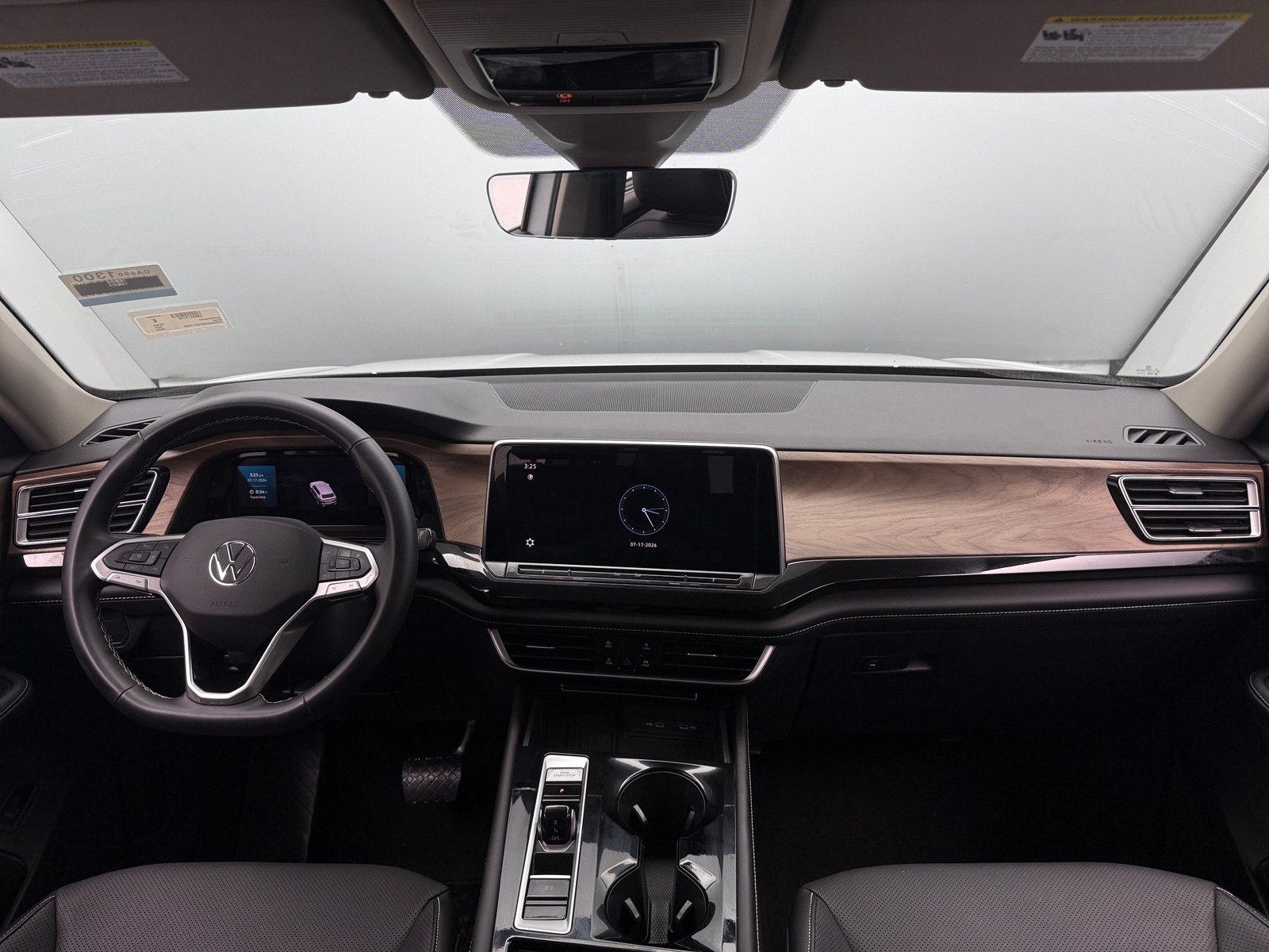 Thumbnail: 2026 Volkswagen Atlas - 3
