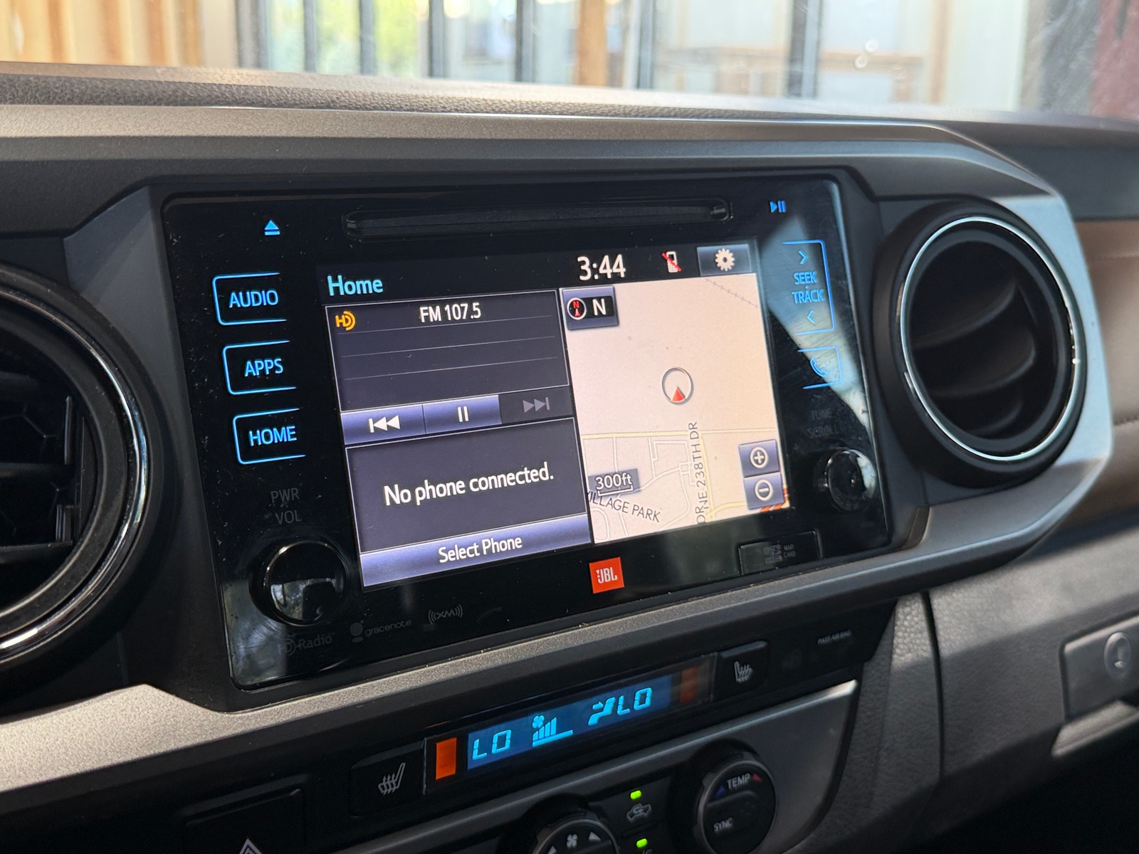 Thumbnail: 2019 Toyota Tacoma - 3