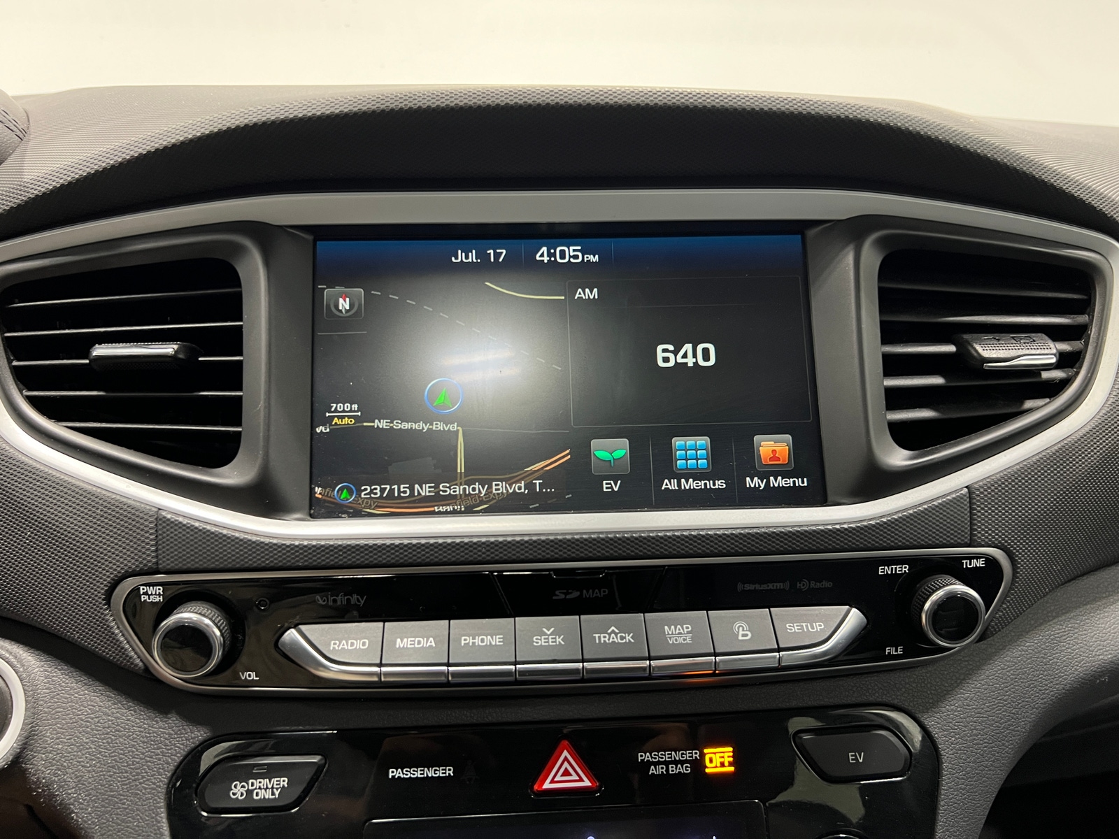 Thumbnail: 2018 Hyundai Ioniq - 3