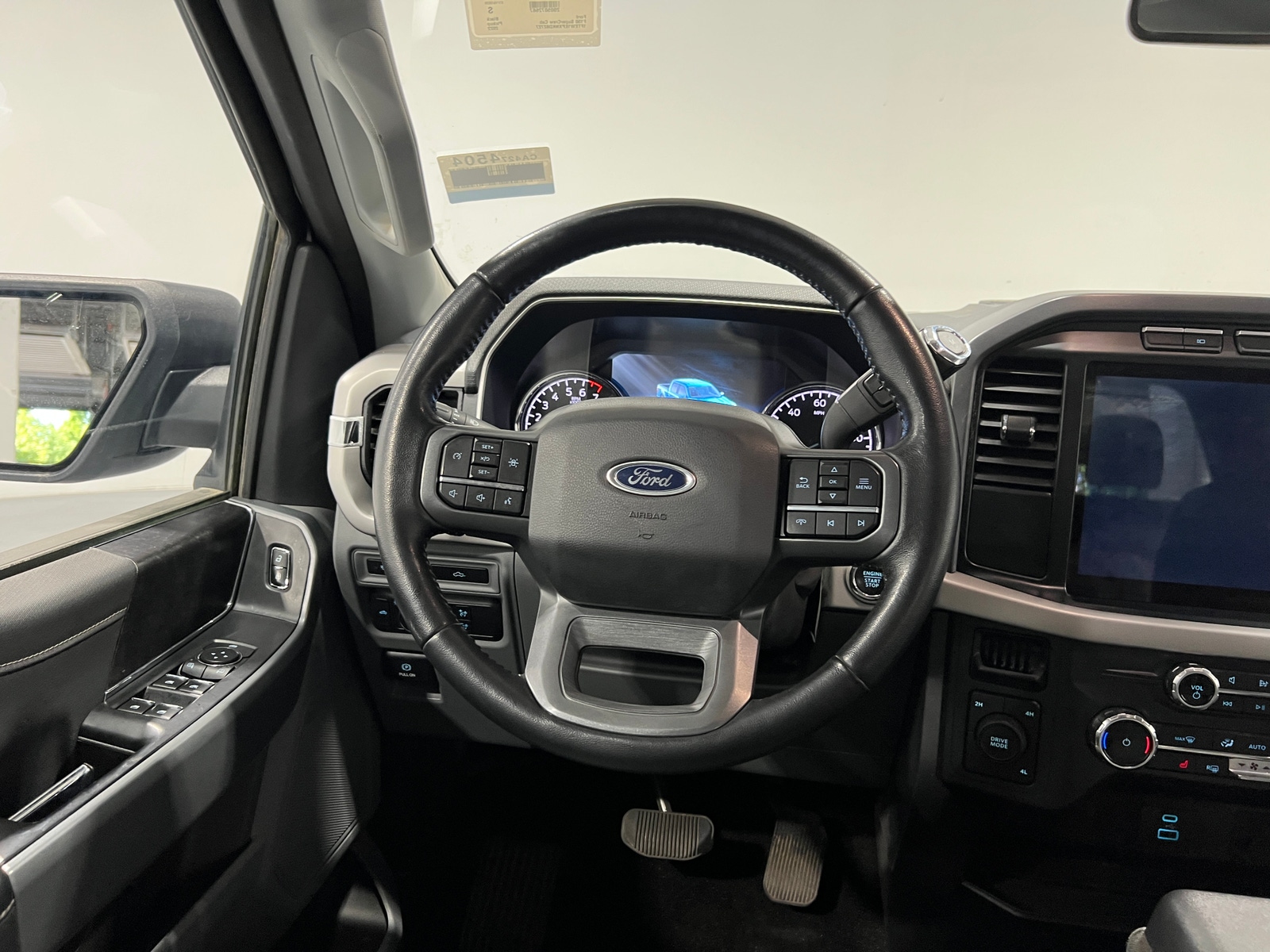 Thumbnail: 2022 Ford Econoline - 5