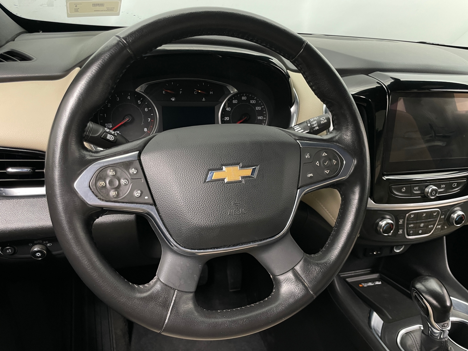 Thumbnail: 2022 Chevrolet Traverse - 4