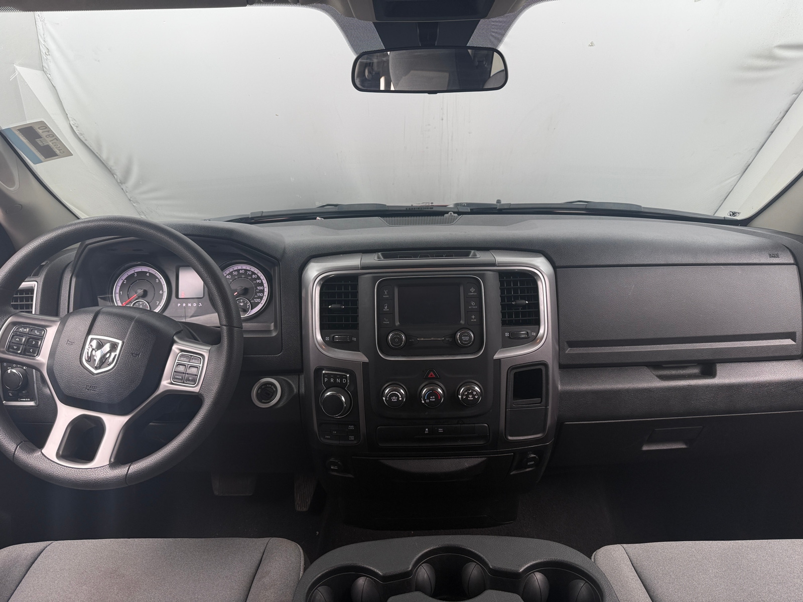 Thumbnail: 2024 RAM 1500 Classic - 3