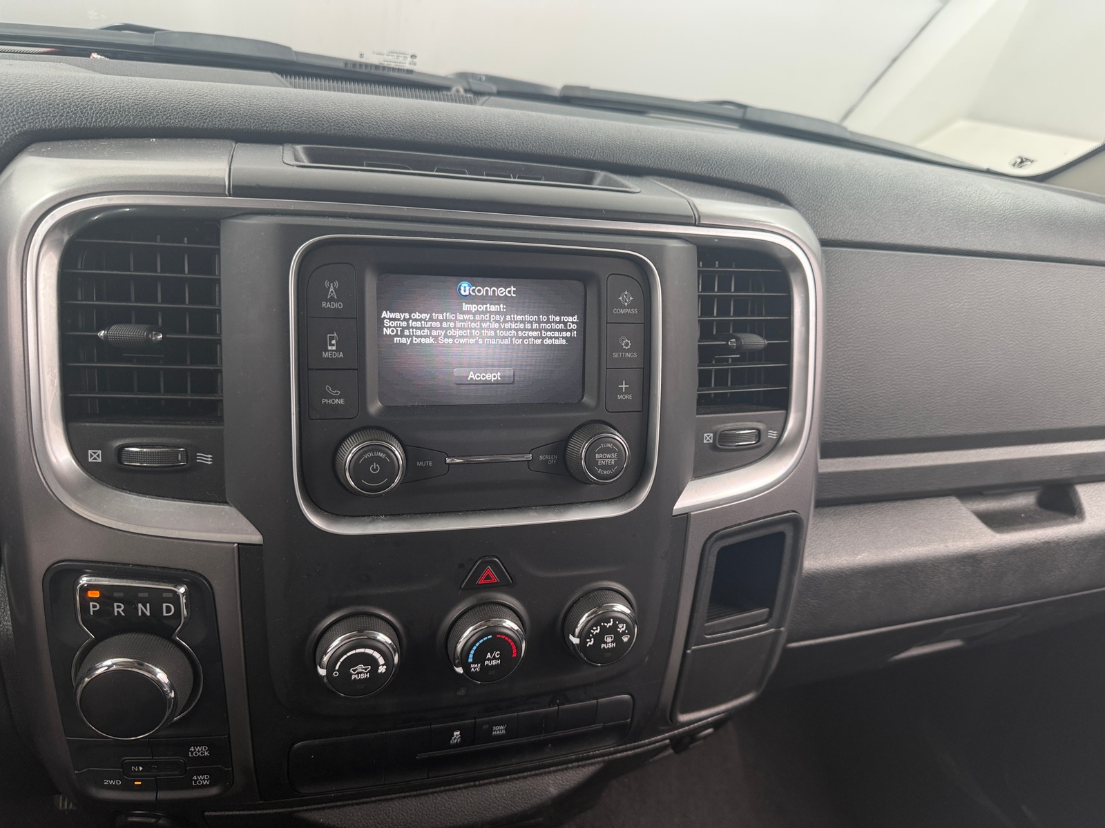 Thumbnail: 2024 RAM 1500 Classic - 4