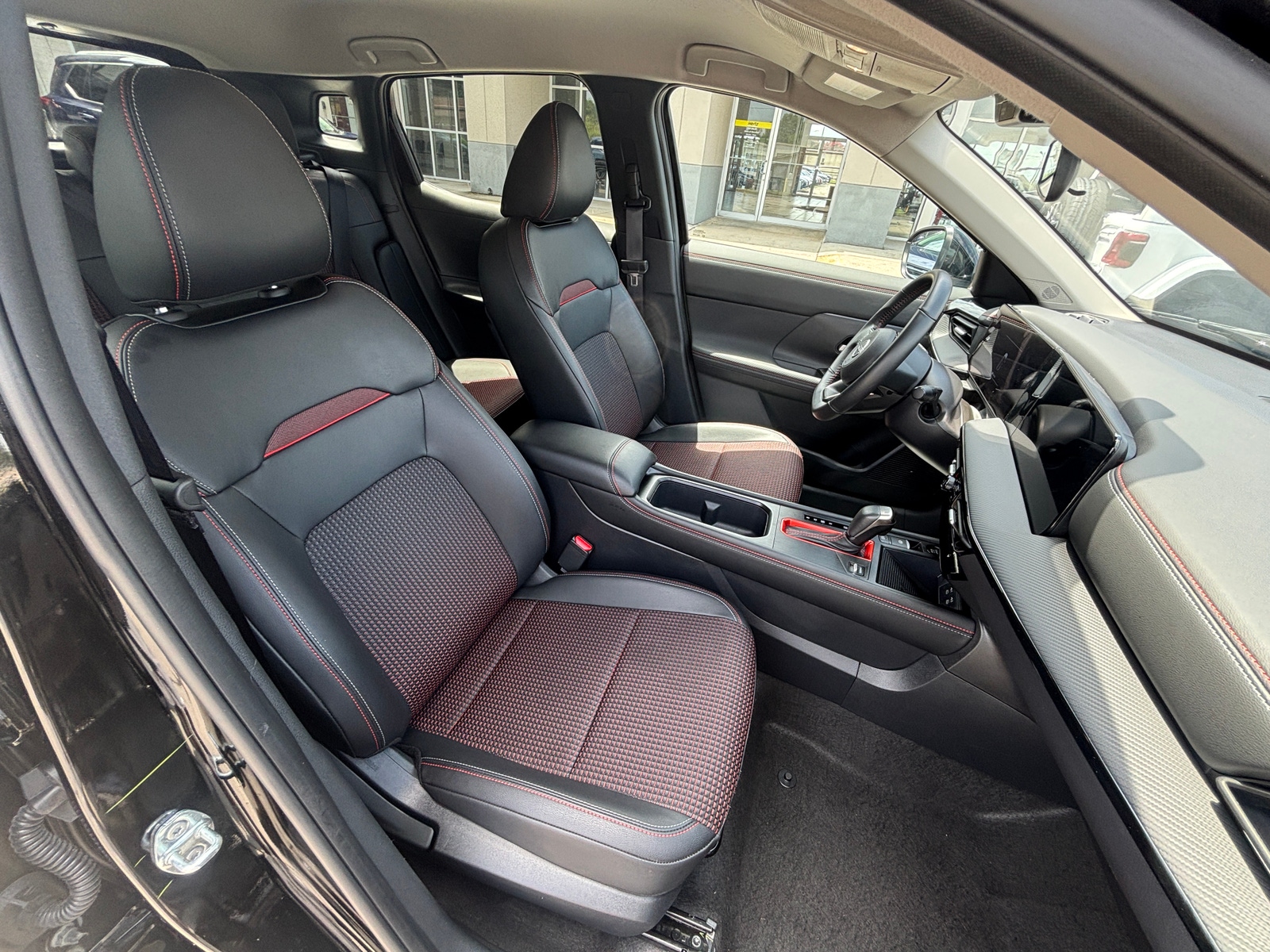 Thumbnail: 2026 Nissan Kicks - 2