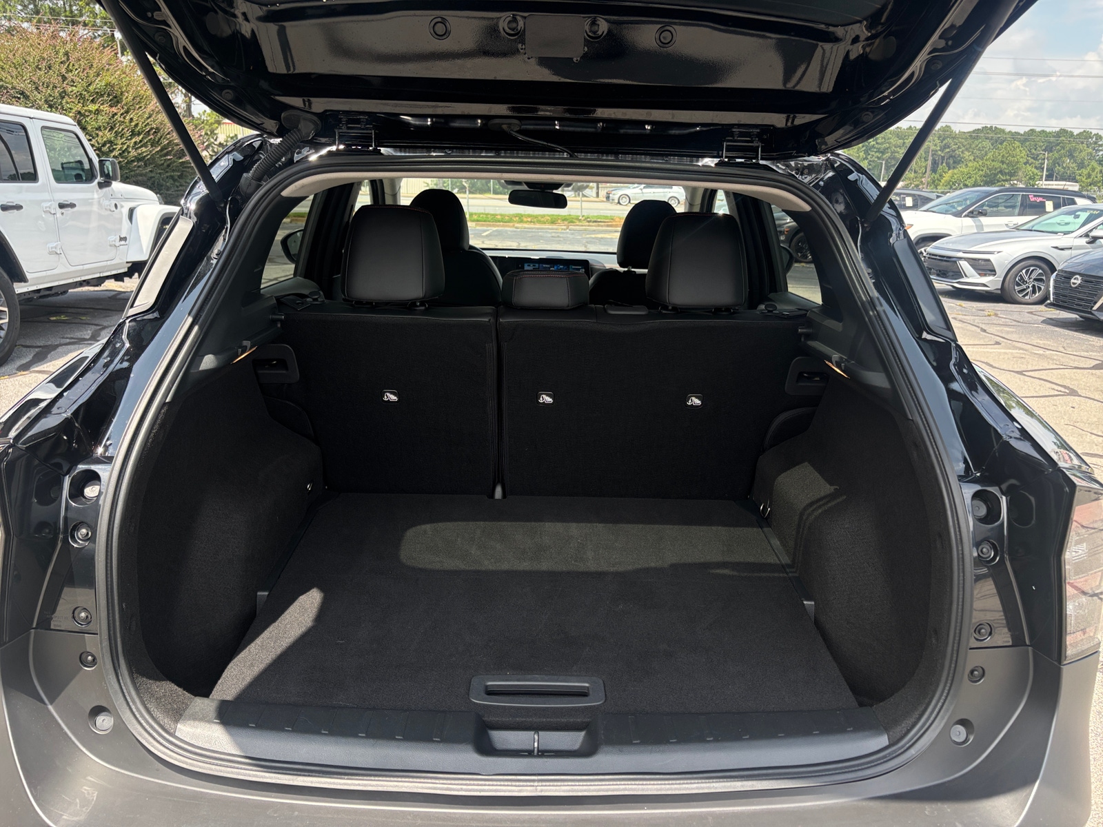 Thumbnail: 2026 Nissan Kicks - 6