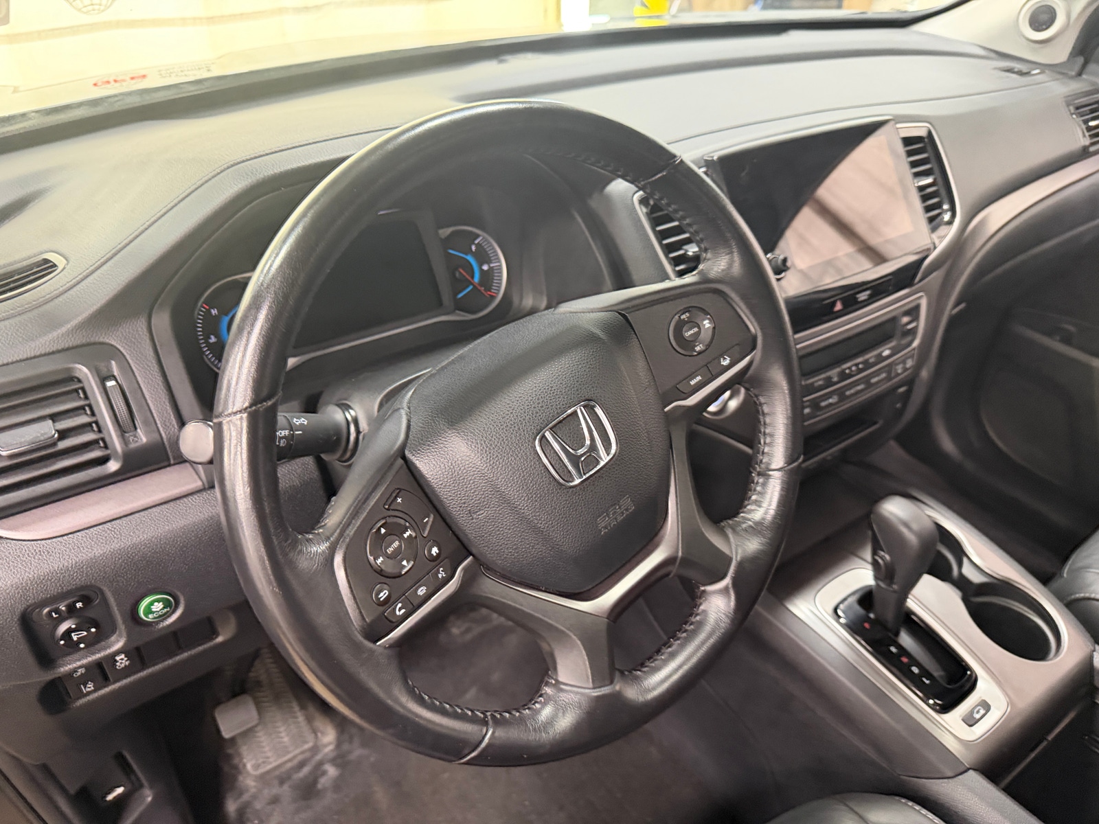 Thumbnail: 2020 Honda Pilot - 4