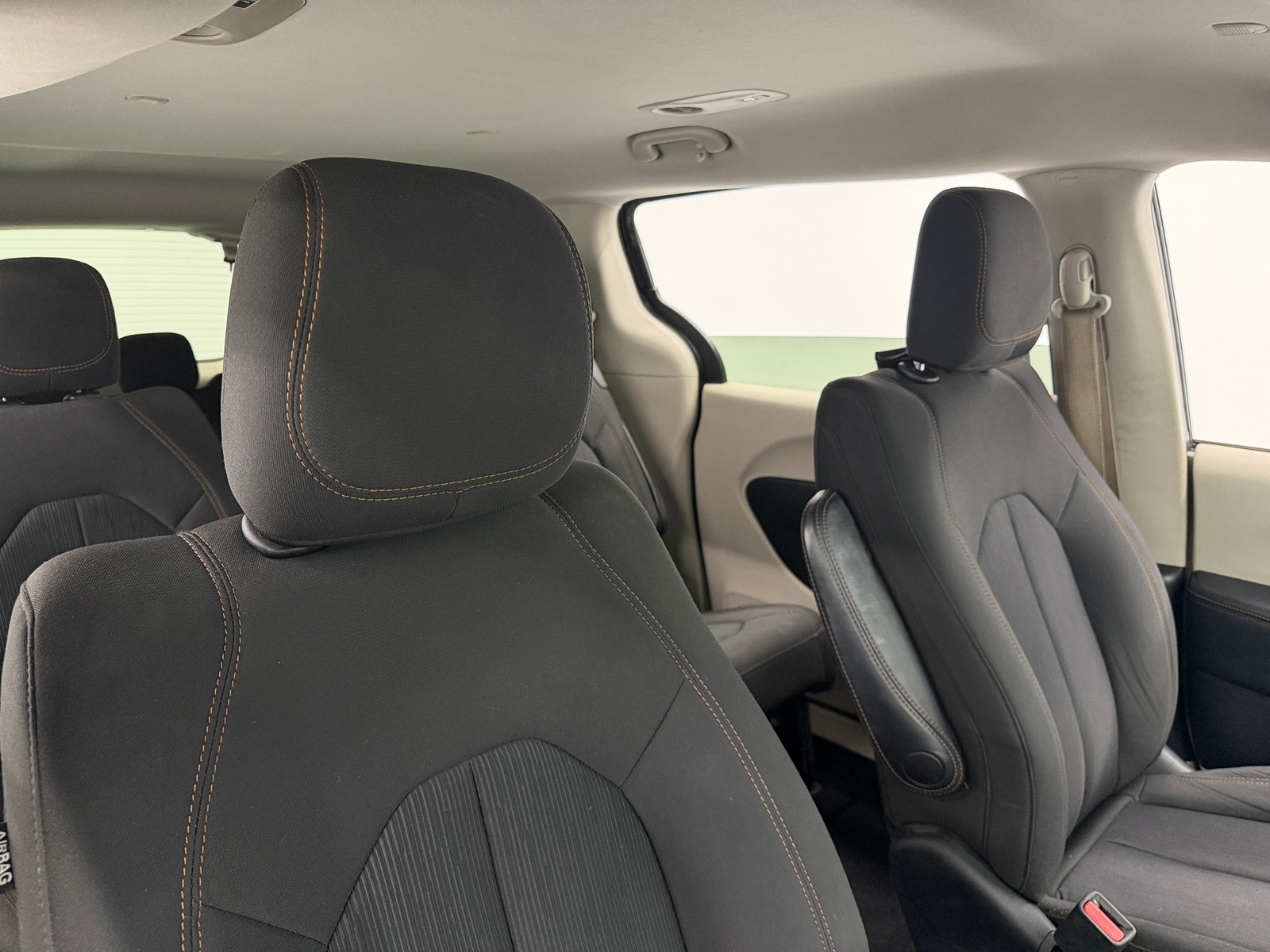 Thumbnail: 2017 Chrysler Pacifica - 2