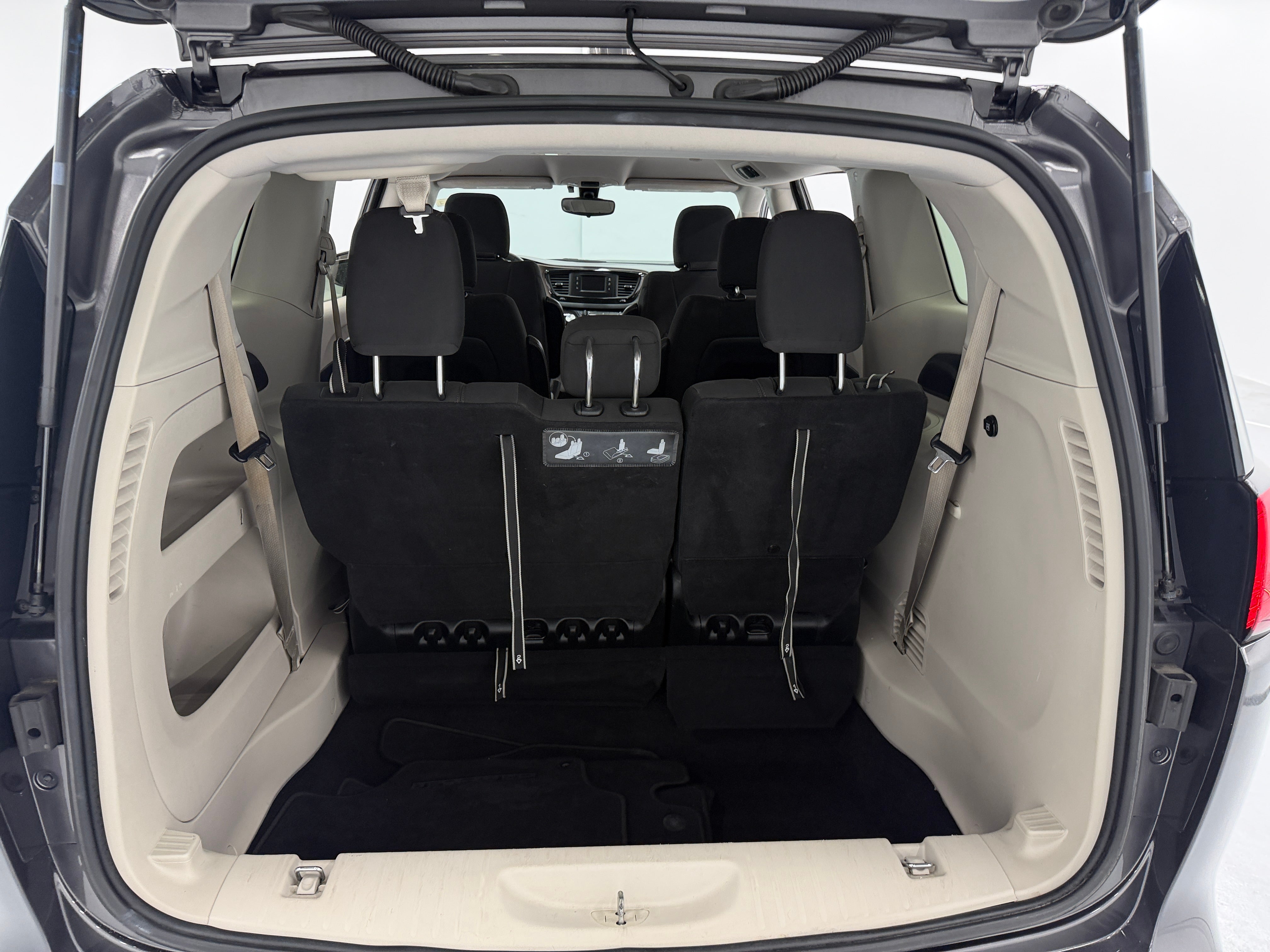 Used 2017 Chrysler Pacifica LX with VIN 2C4RC1CG5HR571742 for sale in Pewaukee, WI