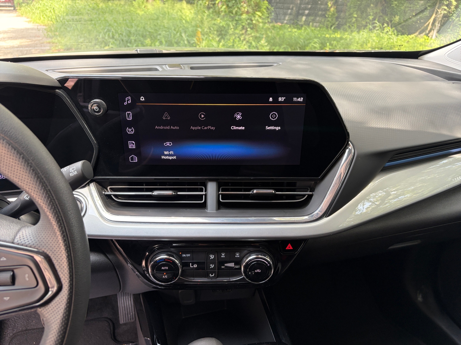 Thumbnail: 2025 Chevrolet Trax - 4
