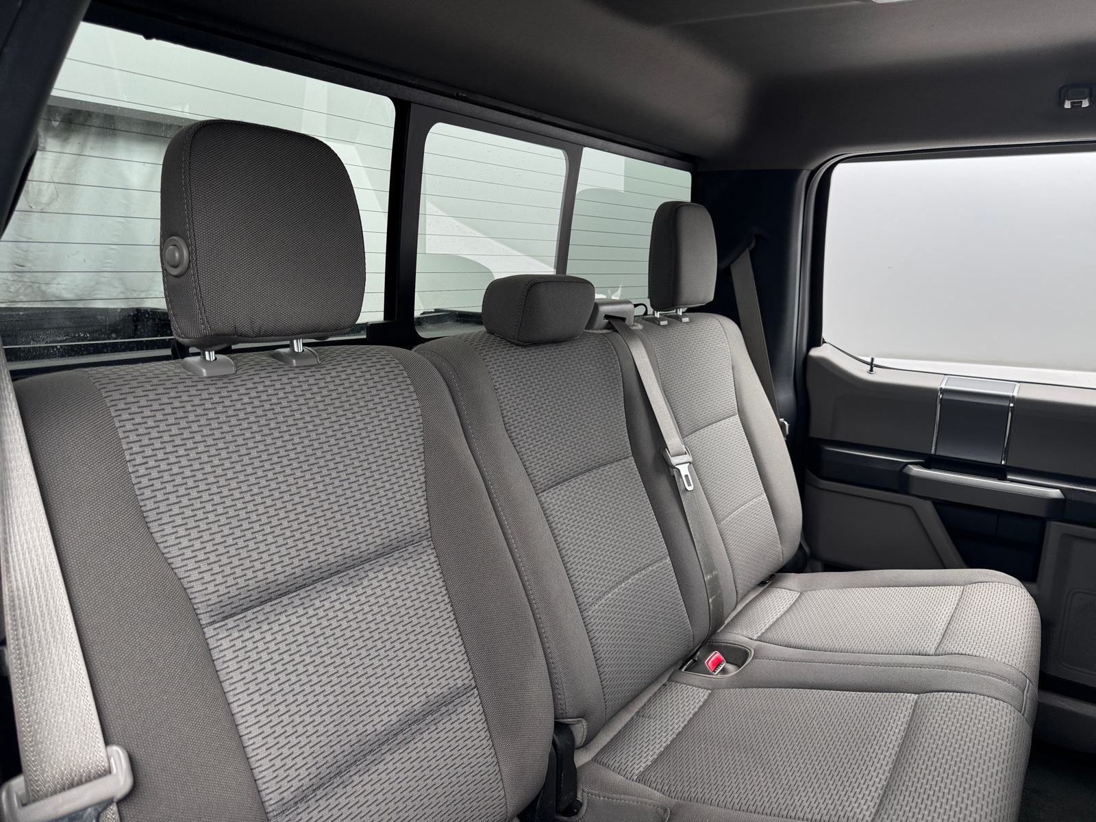 Thumbnail: 2017 Ford Econoline - 6