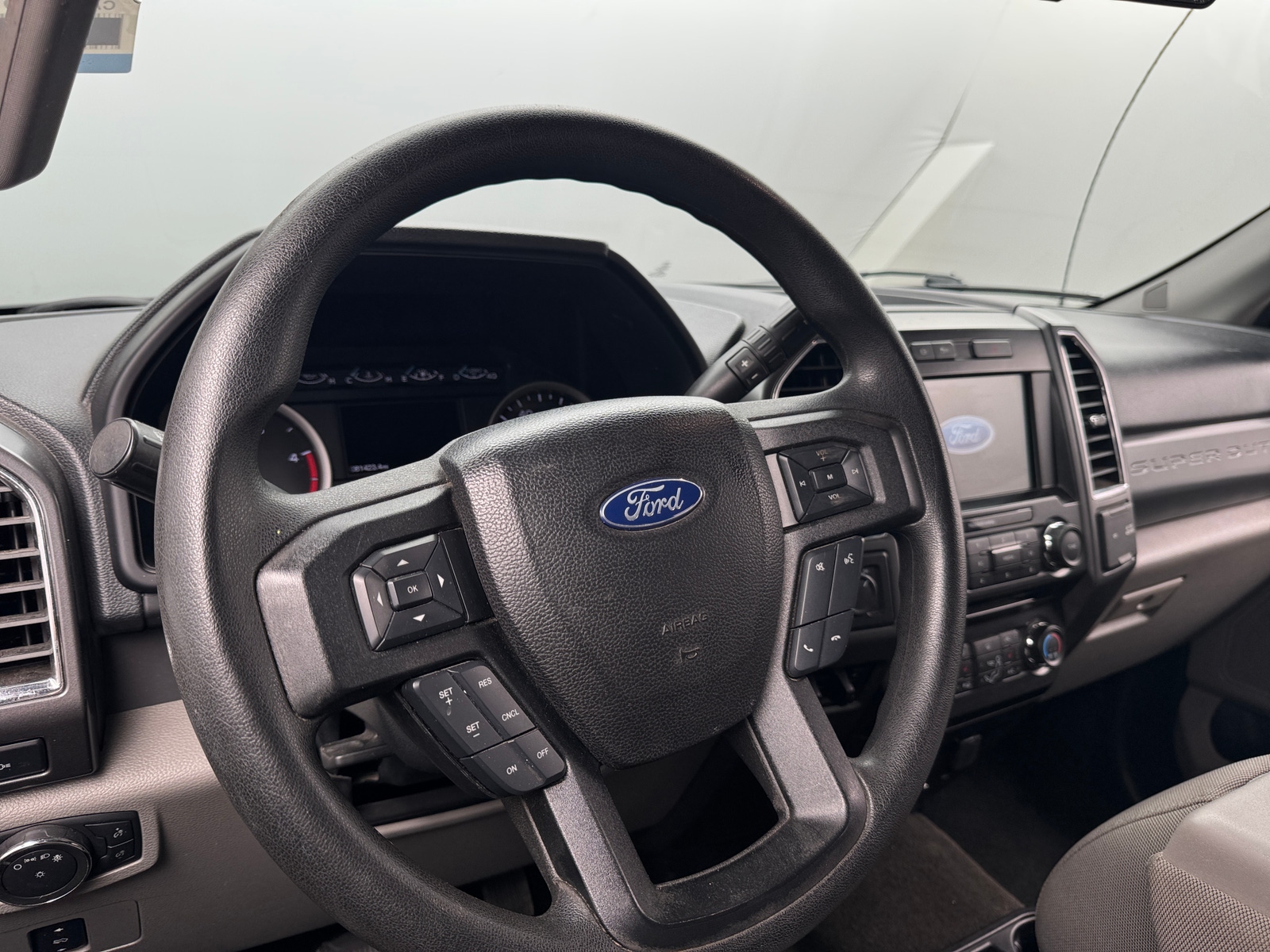 Thumbnail: 2017 Ford Econoline - 5