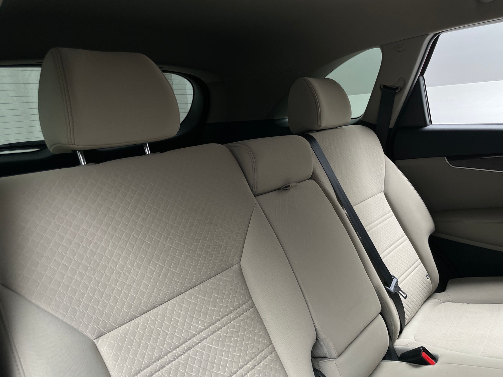 Thumbnail: 2017 Kia Sorento - 6