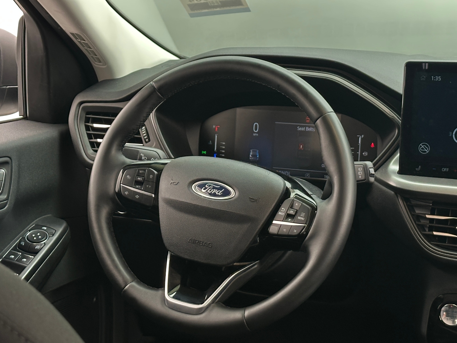 Thumbnail: 2023 Ford Escape - 5