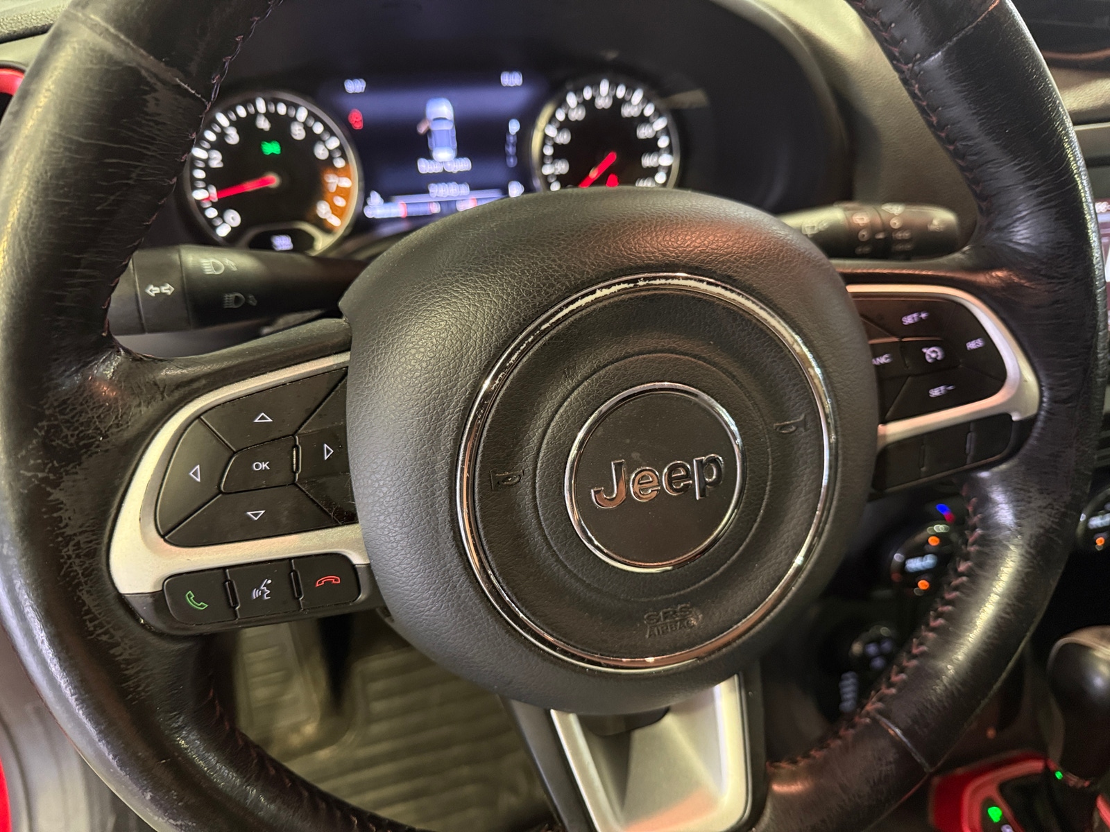 Thumbnail: 2017 Jeep Renegade - 4