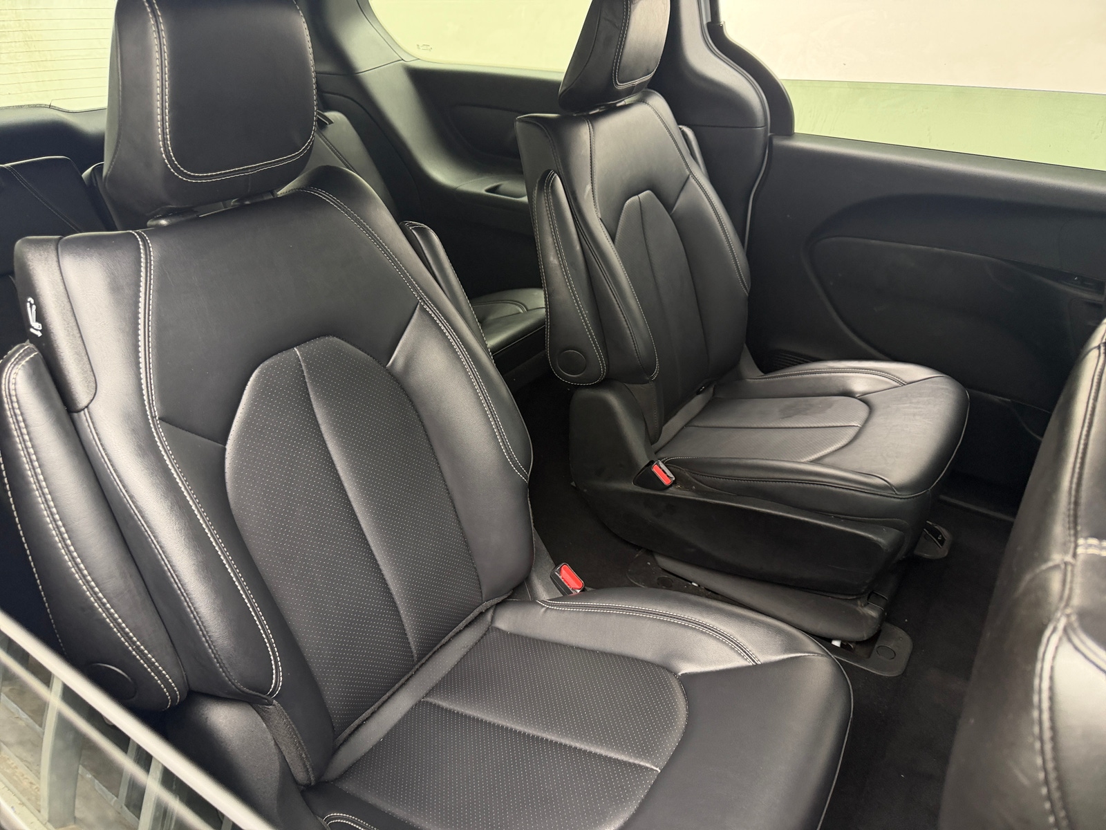 Thumbnail: 2024 Chrysler Pacifica - 5