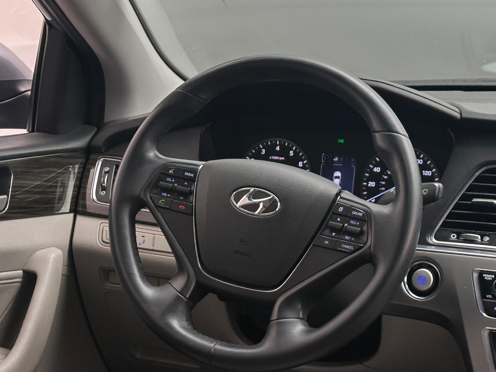 Thumbnail: 2017 Hyundai Sonata - 4