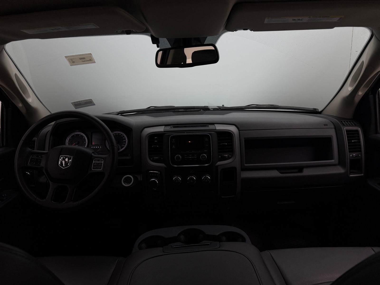 Thumbnail: 2020 RAM 1500 Classic - 3