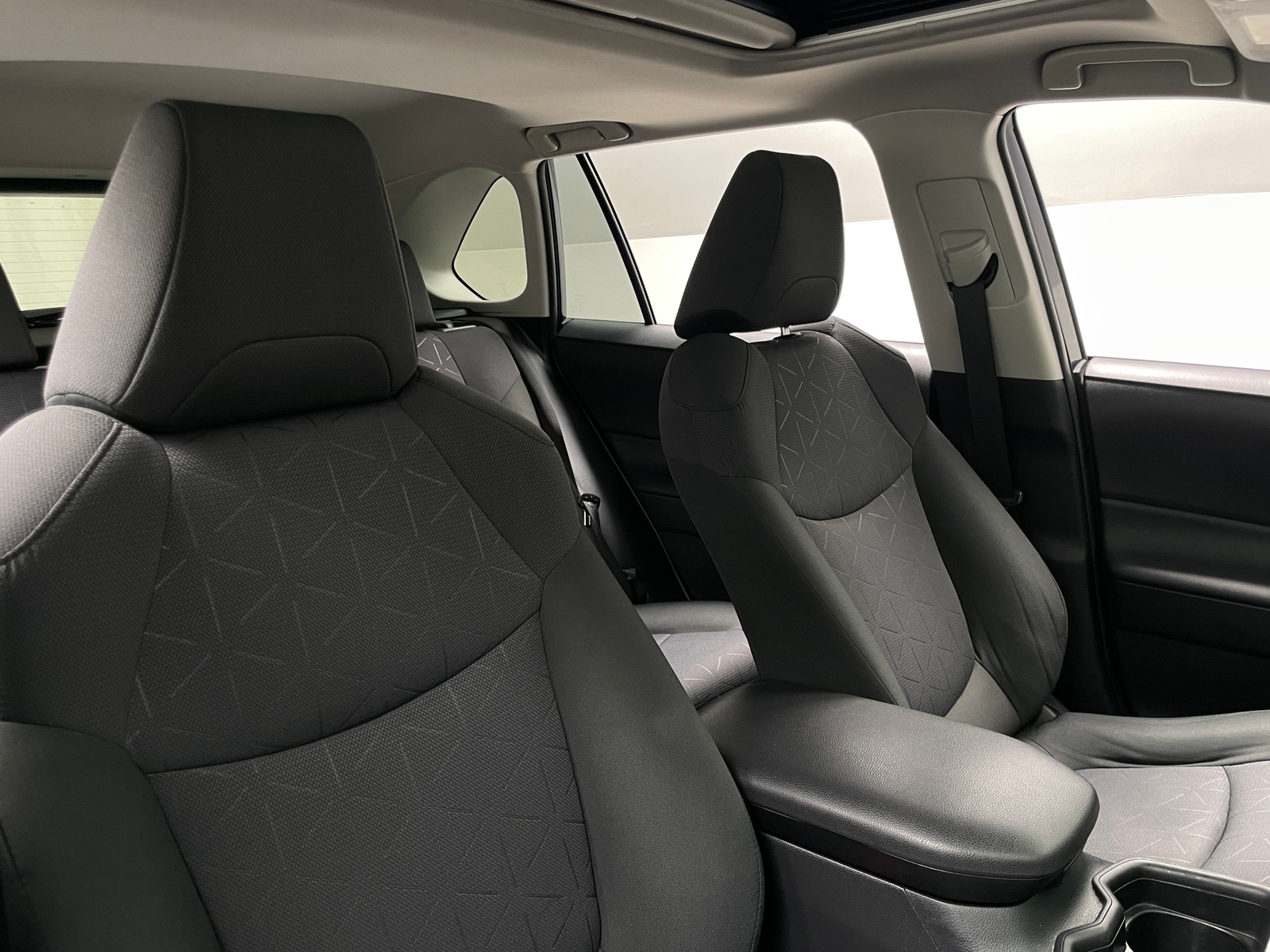 Thumbnail: 2020 Toyota RAV4 - 2