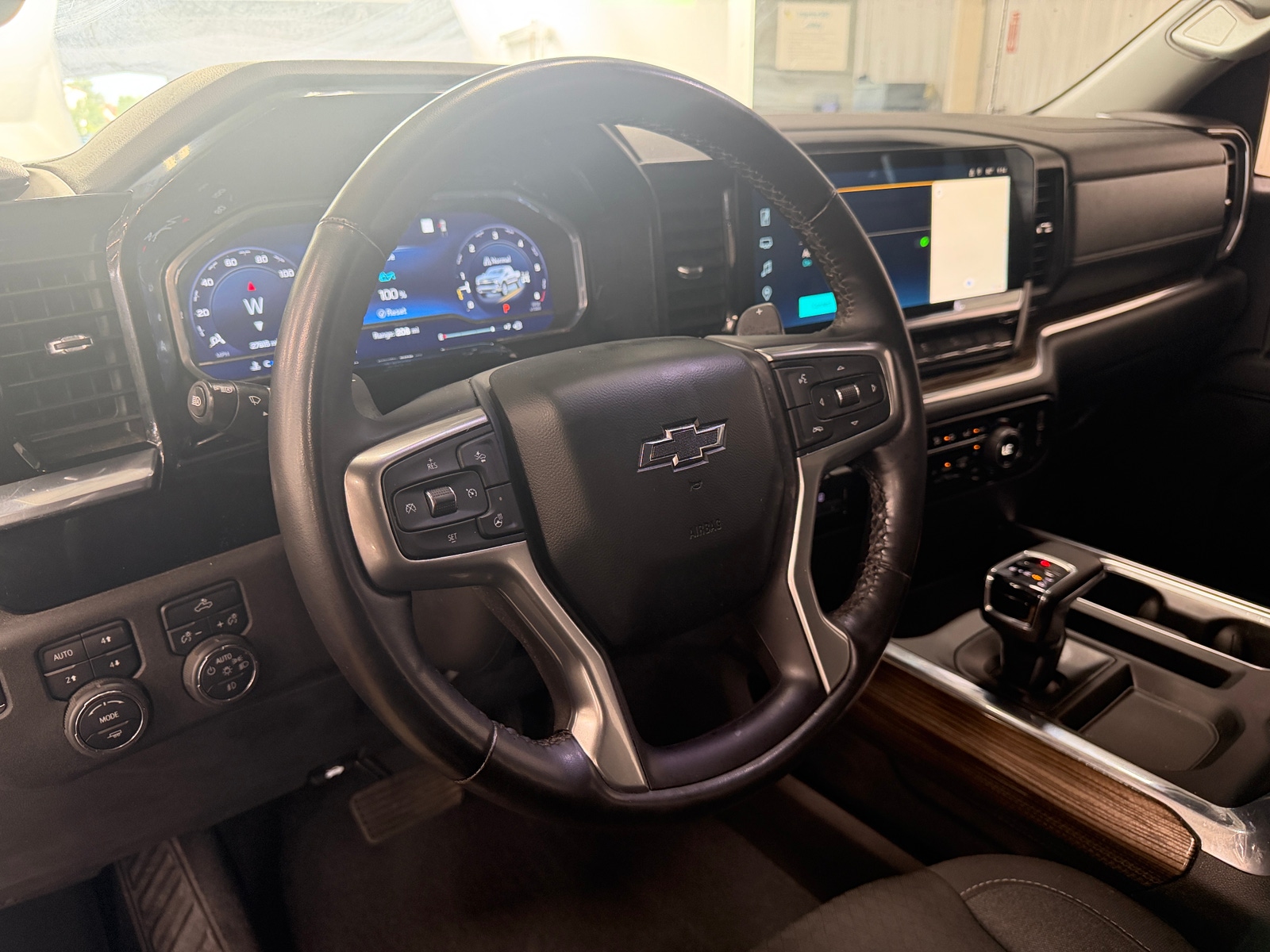 Thumbnail: 2023 Chevrolet Silverado 1500 - 5