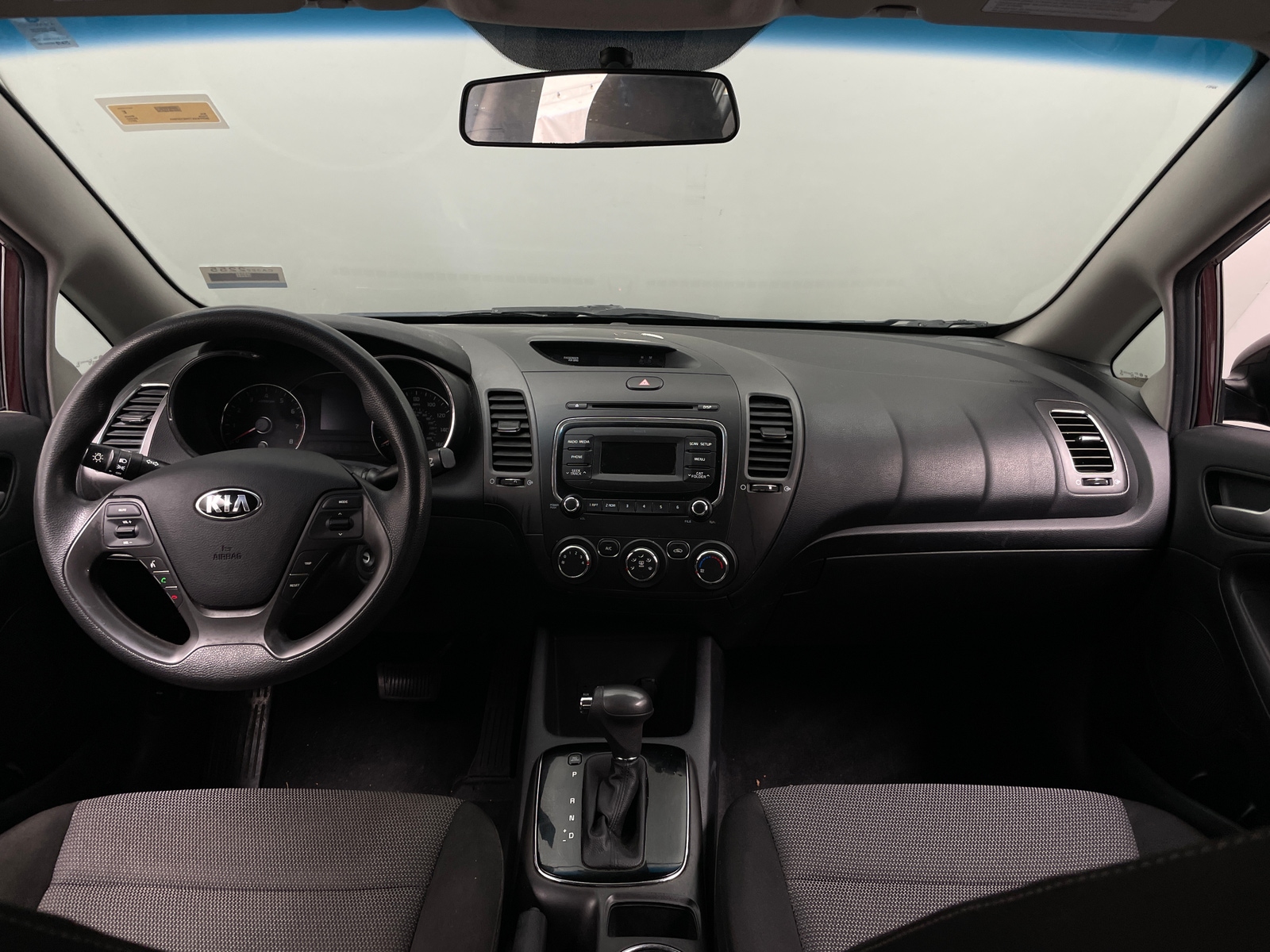 Thumbnail: 2017 Kia Forte - 3