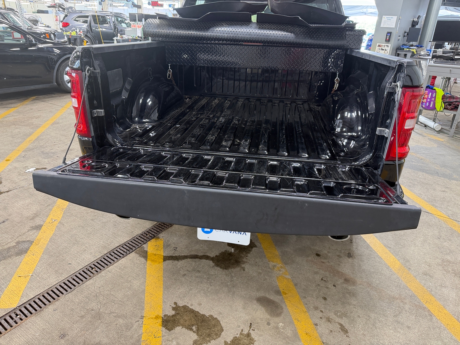 Thumbnail: 2025 RAM 1500 - 6