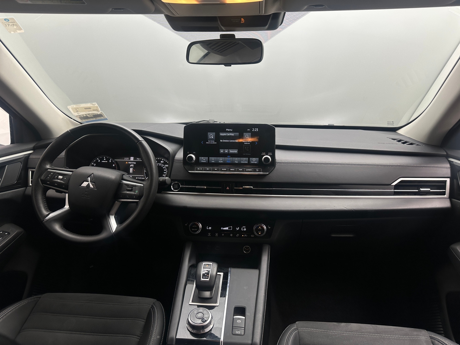 Thumbnail: 2023 Mitsubishi Outlander - 2