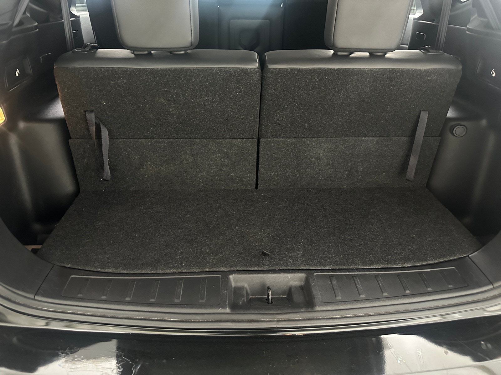 Thumbnail: 2023 Mitsubishi Outlander - 6