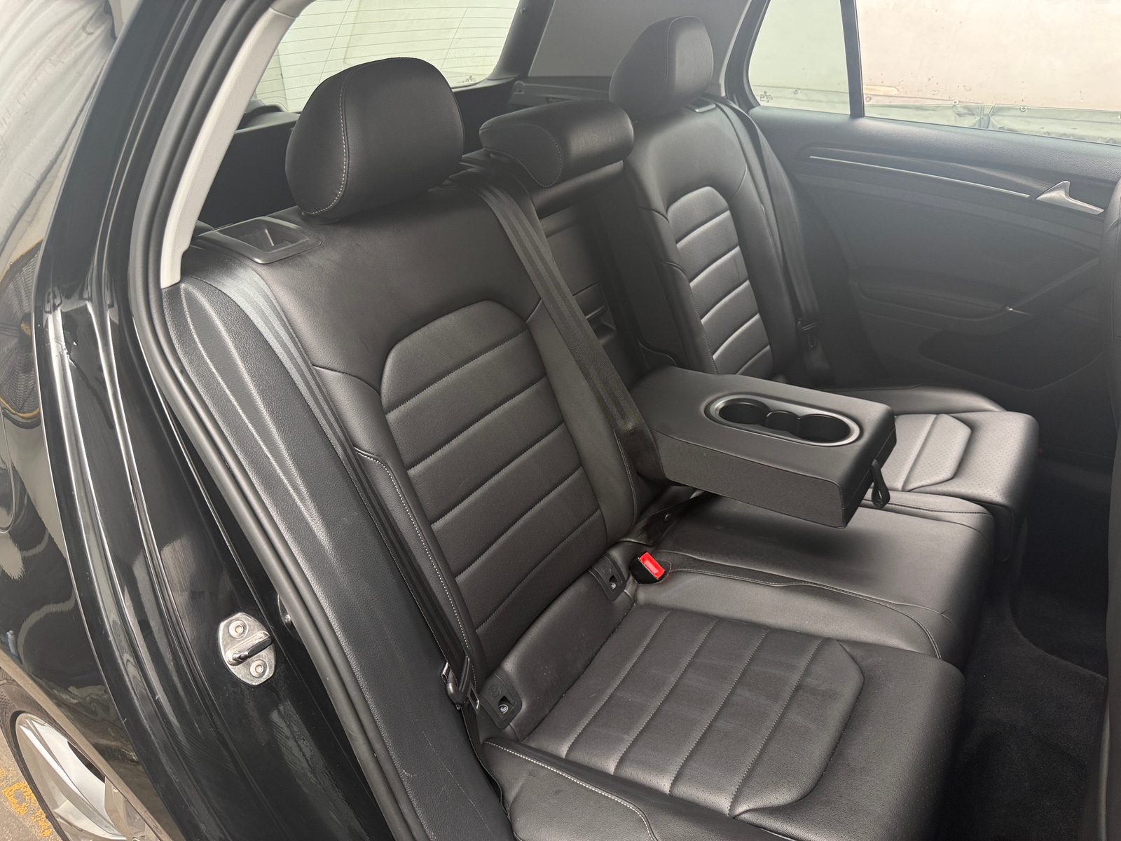 Thumbnail: 2016 Volkswagen Golf - 6