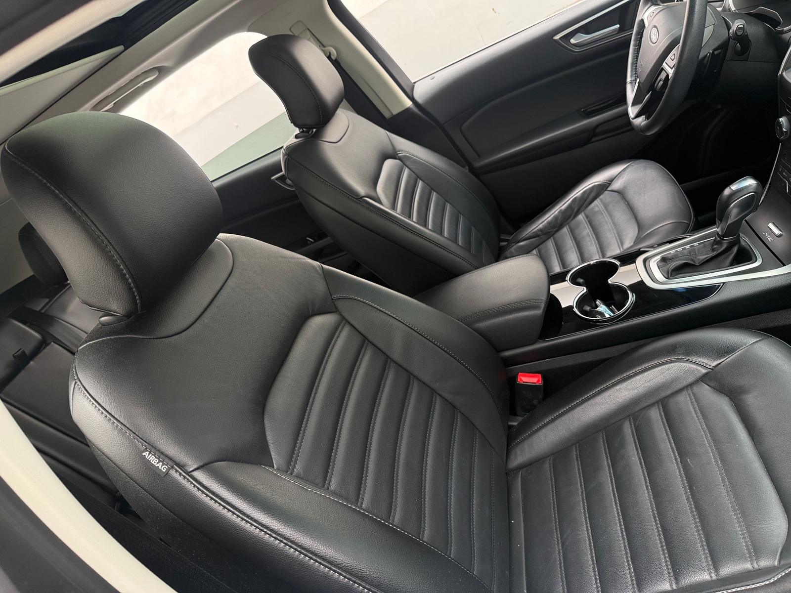Thumbnail: 2015 Ford Edge - 2
