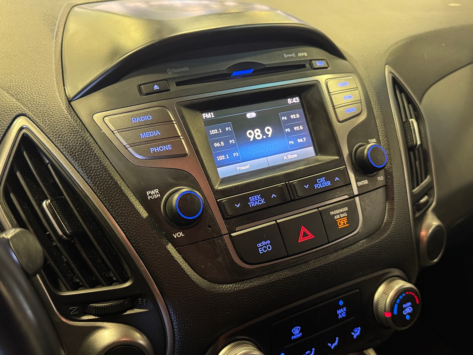 Thumbnail: 2015 Hyundai Tucson - 4