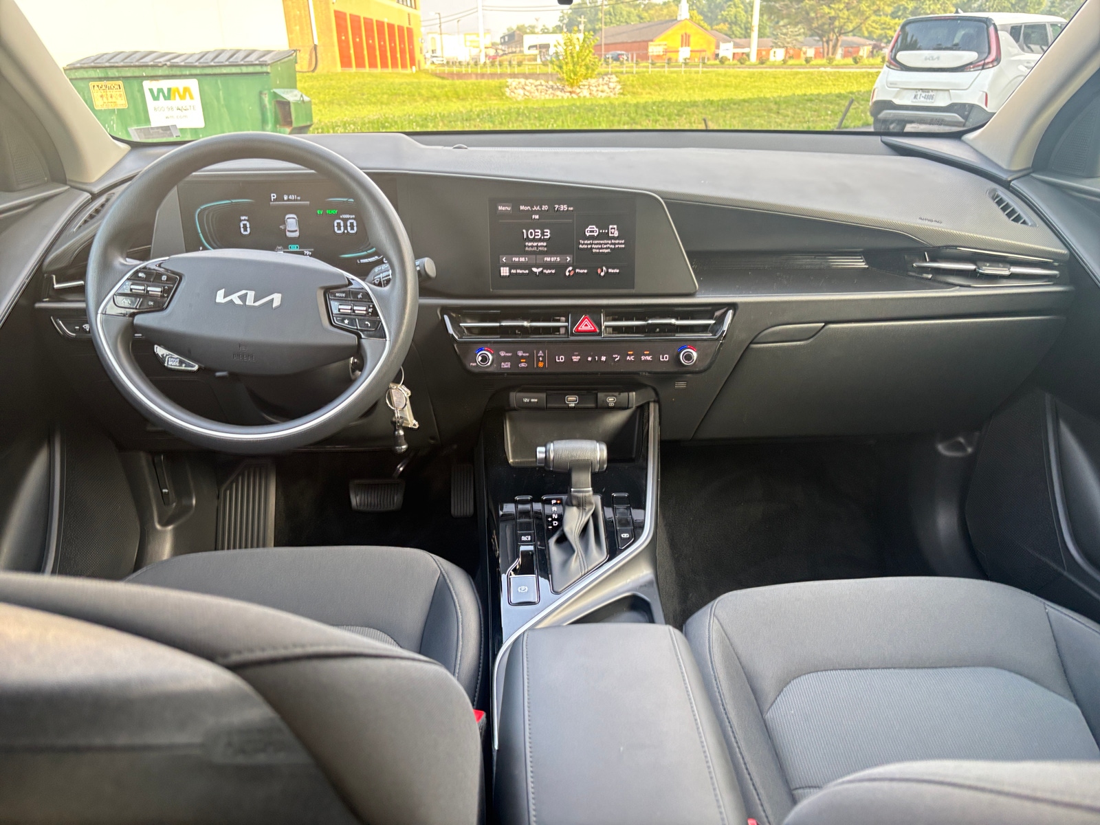 Thumbnail: 2026 Kia Niro - 3