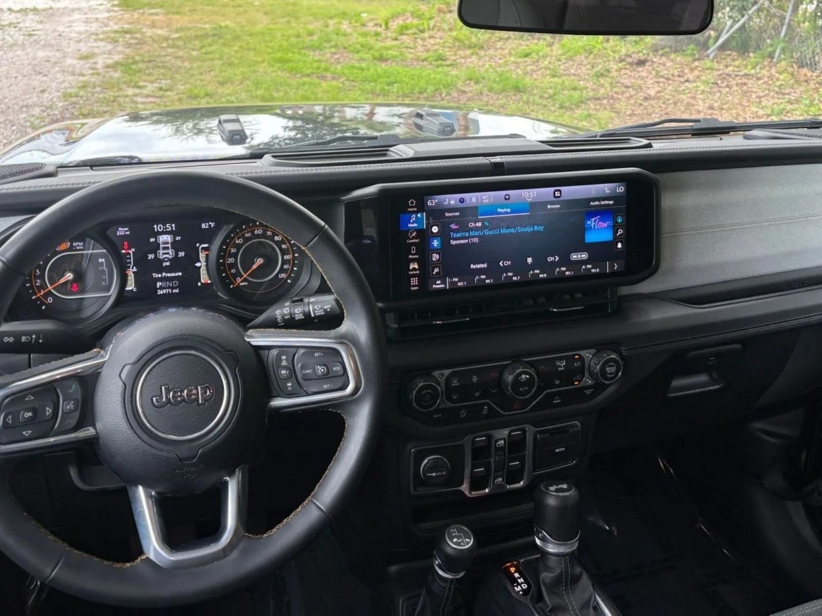 Thumbnail: 2025 Jeep Wrangler - 3