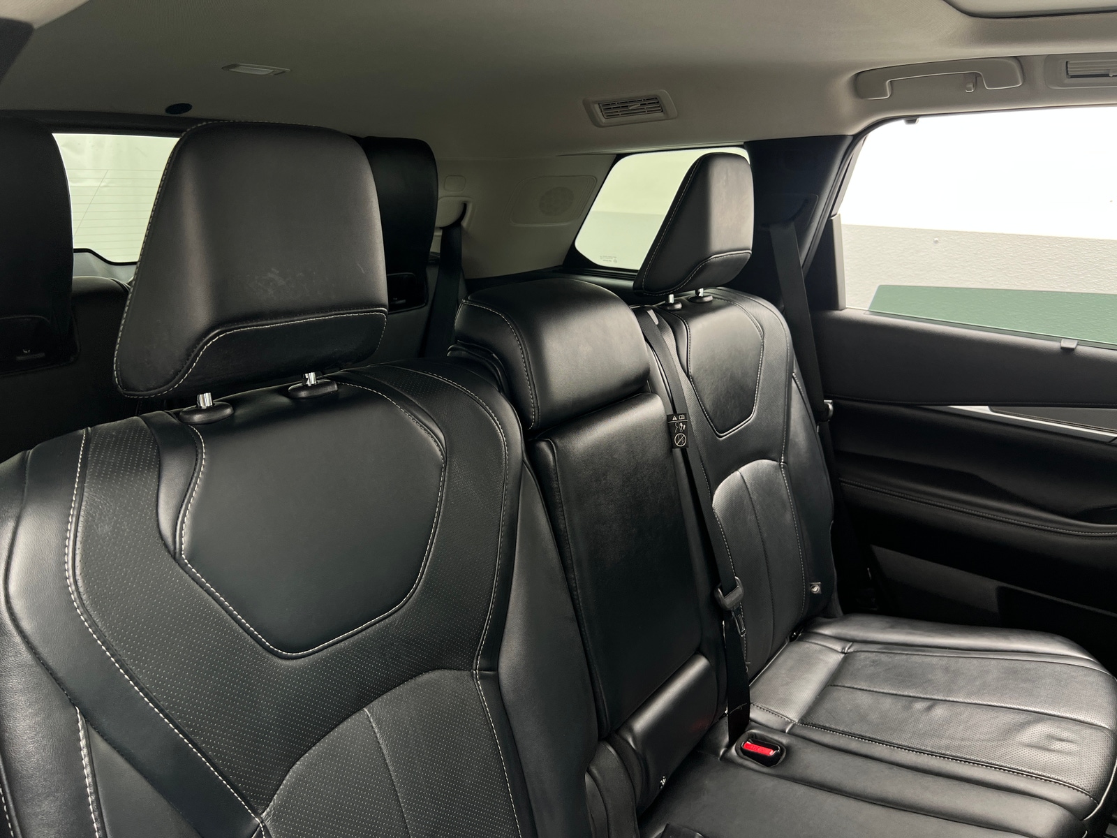 Thumbnail: 2023 INFINITI QX60 - 5