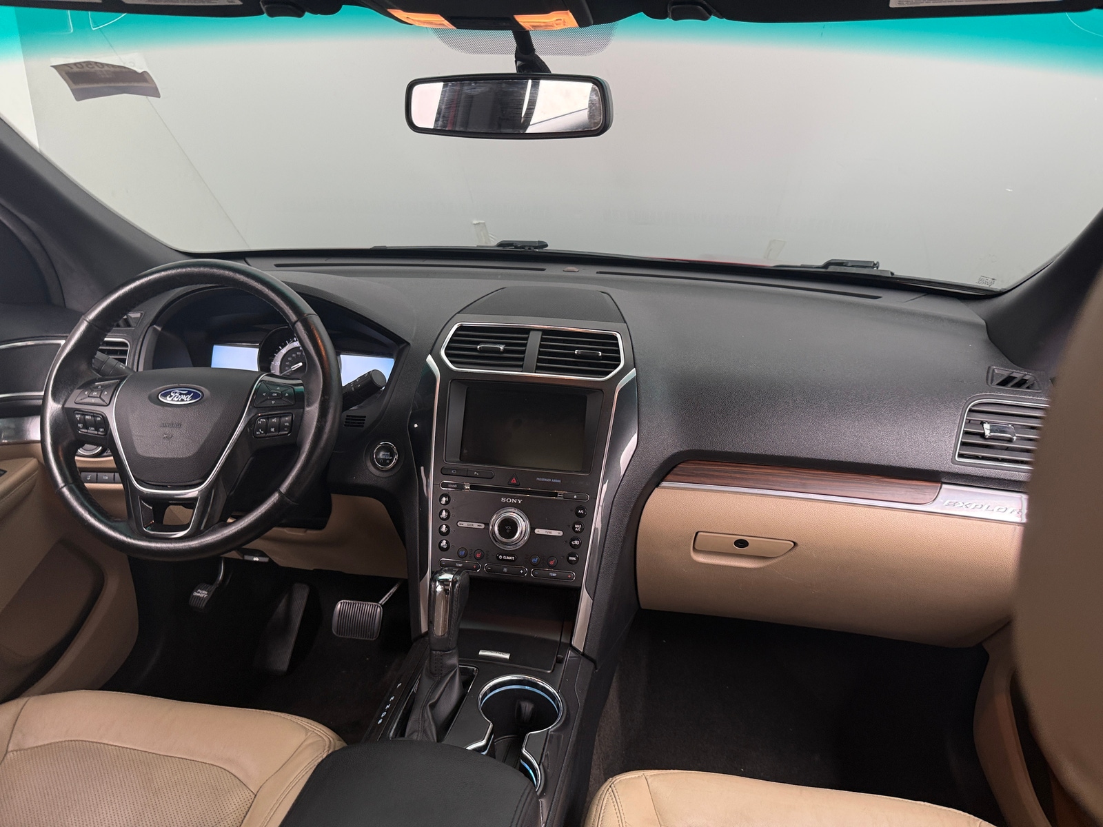 Thumbnail: 2016 Ford Explorer - 3
