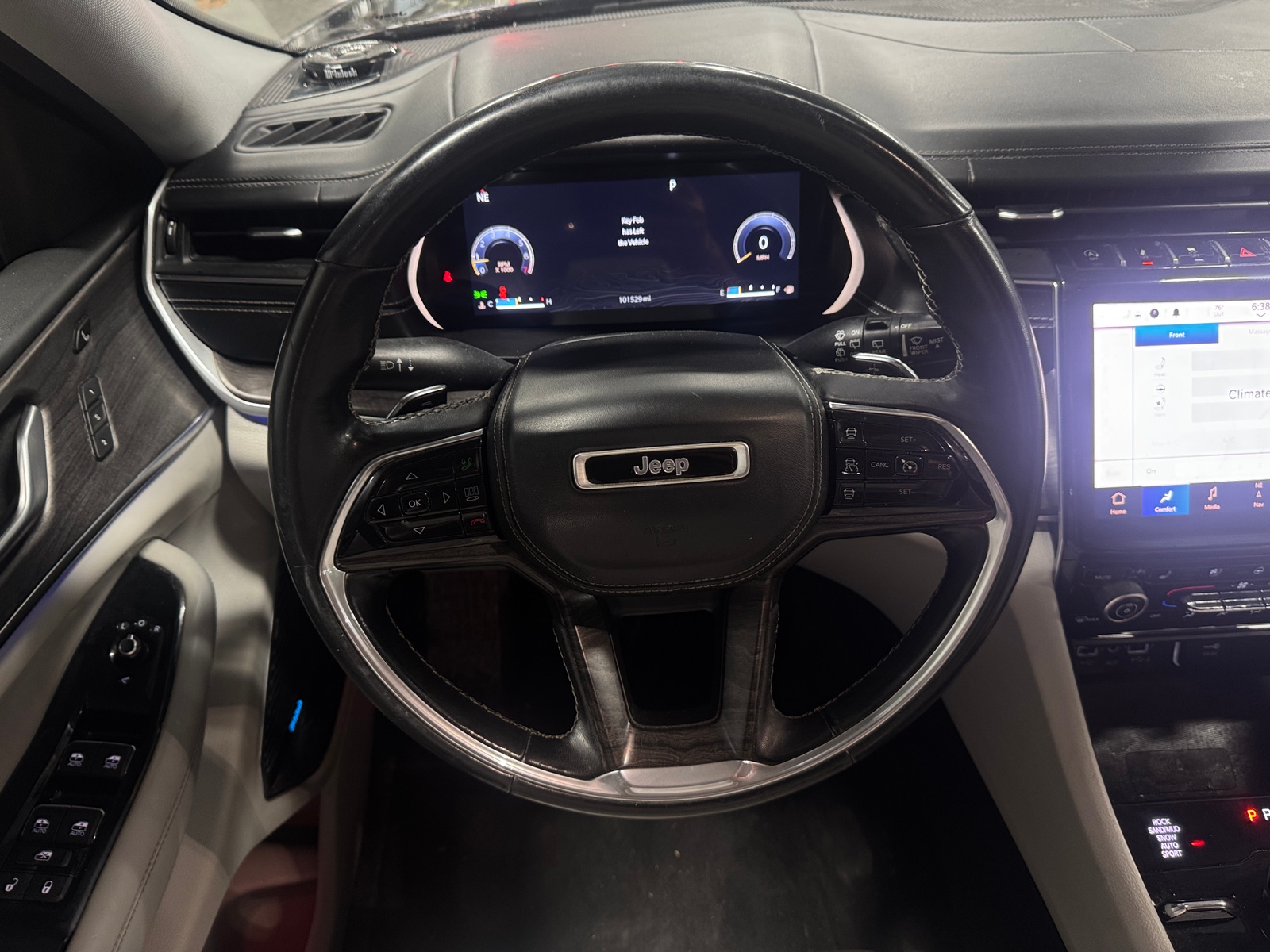 Thumbnail: 2021 Jeep Grand Cherokee L - 4