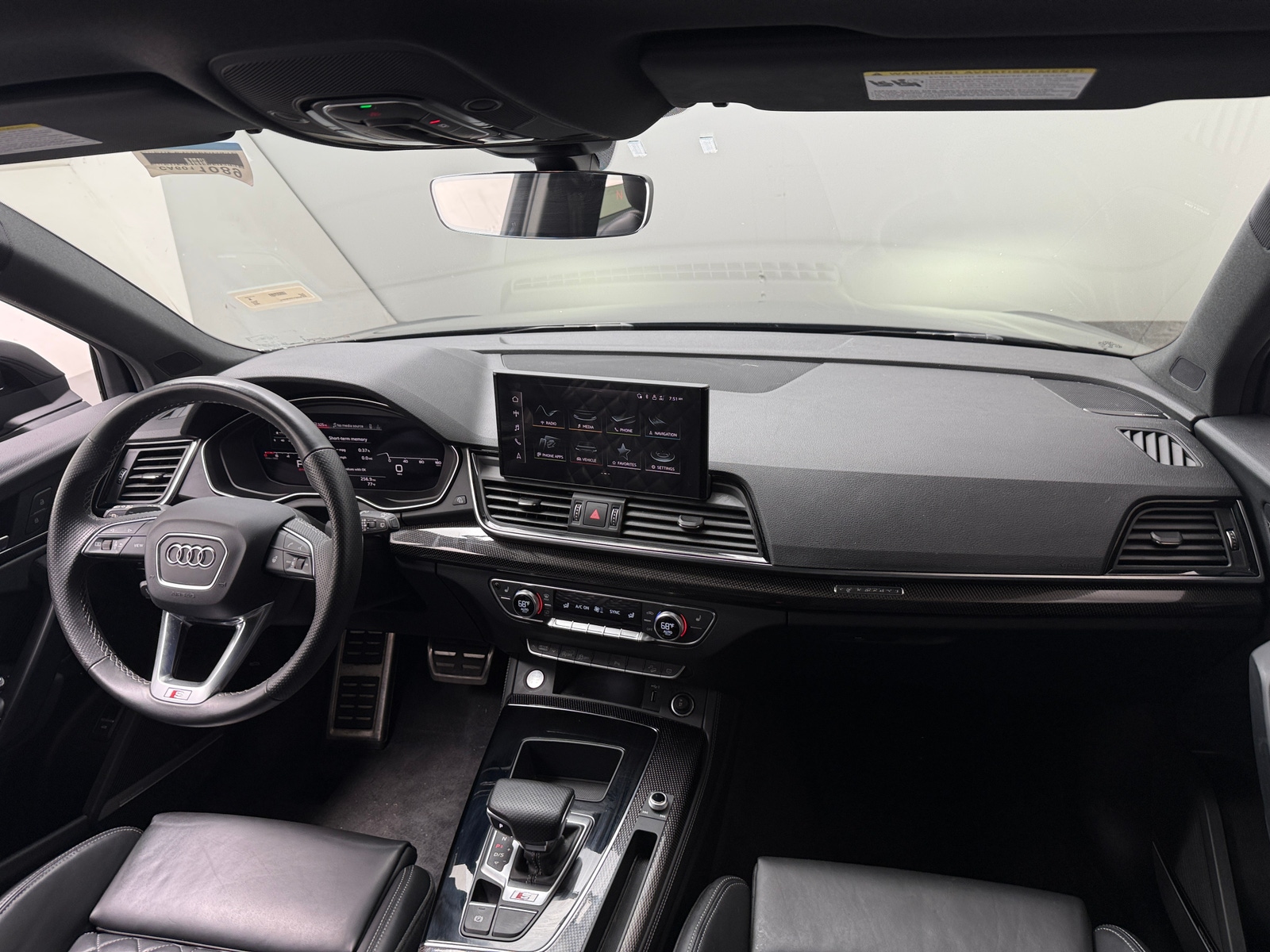 Thumbnail: 2023 Audi SQ5 - 2