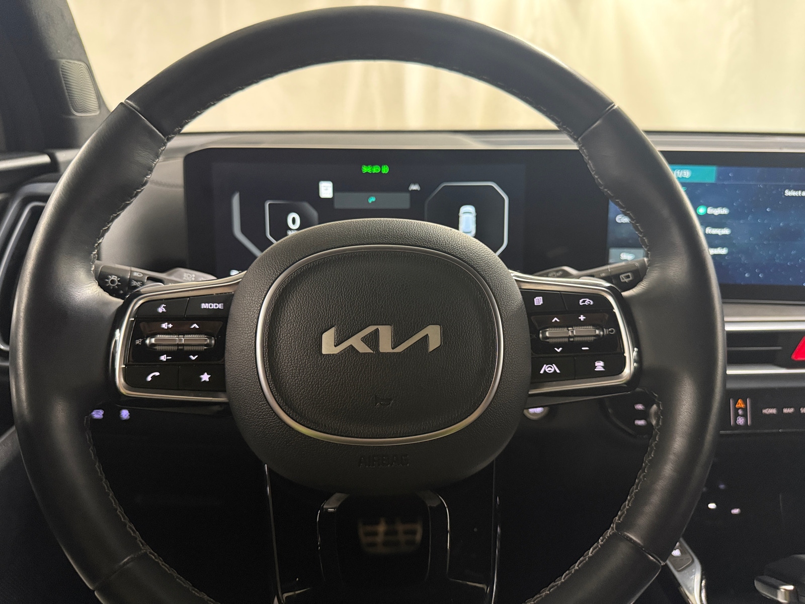 Thumbnail: 2024 Kia Sorento - 4
