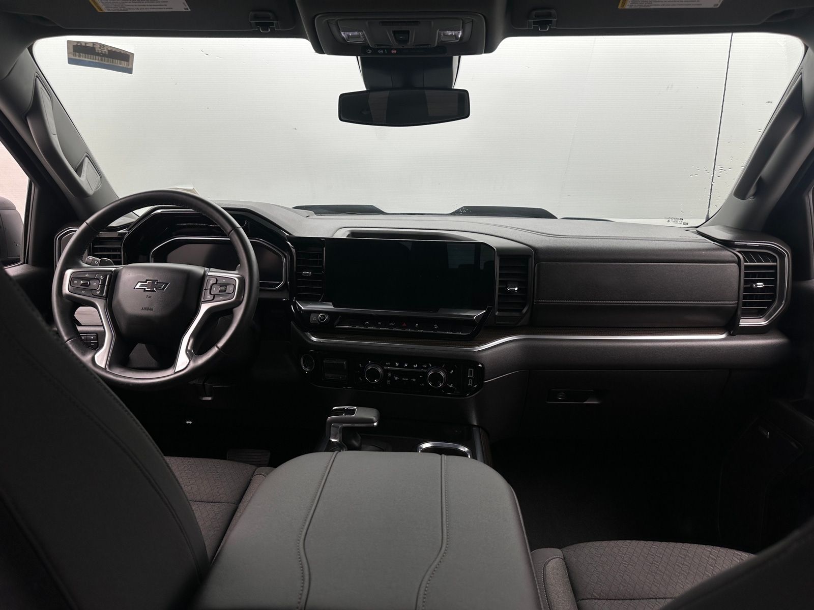 Thumbnail: 2024 Chevrolet Silverado 1500 - 3