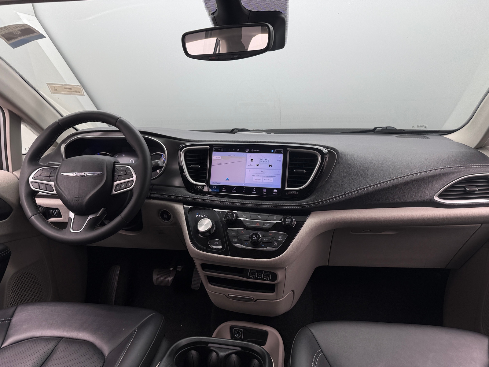 Thumbnail: 2024 Chrysler Pacifica - 2
