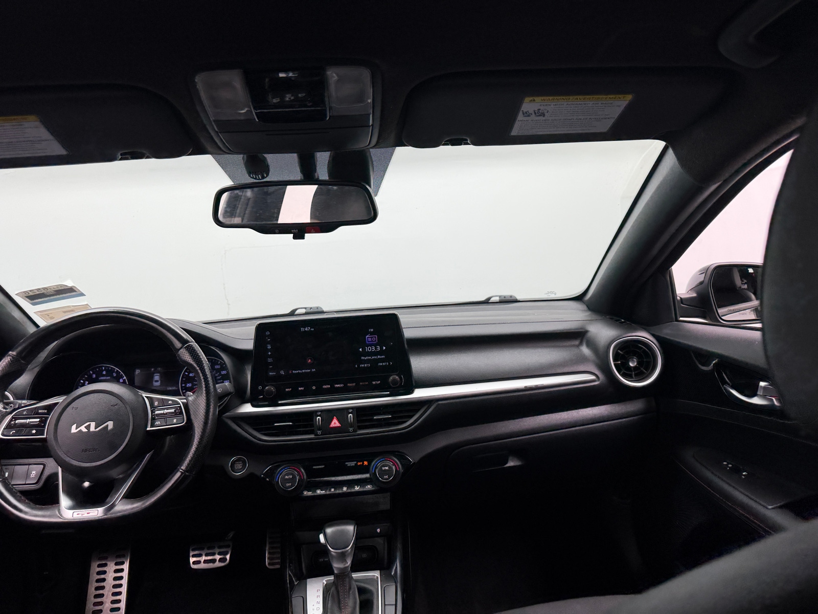 Thumbnail: 2023 Kia Forte - 3