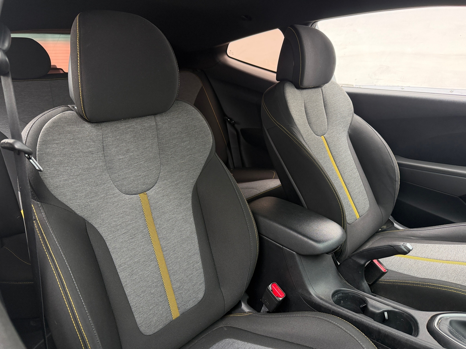 Thumbnail: 2020 Hyundai Veloster - 2