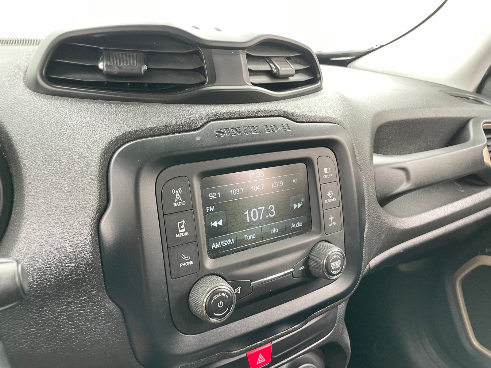 Thumbnail: 2017 Jeep Renegade - 4