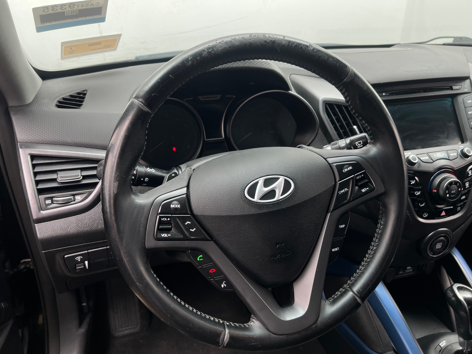 Thumbnail: 2014 Hyundai Veloster - 4