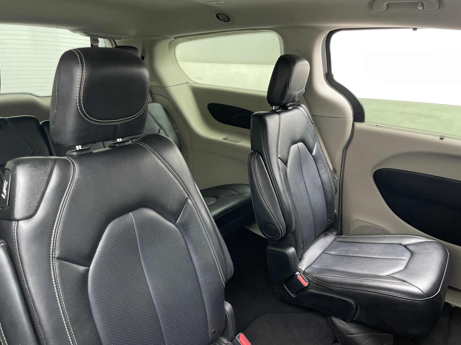 Thumbnail: 2024 Chrysler Pacifica - 5