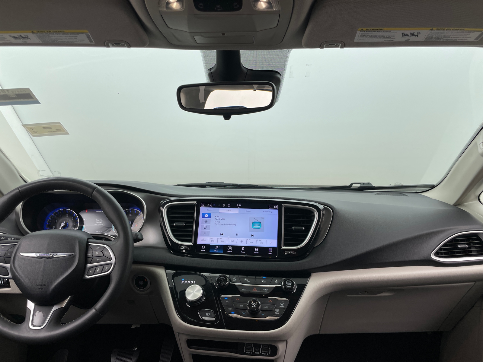 Thumbnail: 2024 Chrysler Pacifica - 2